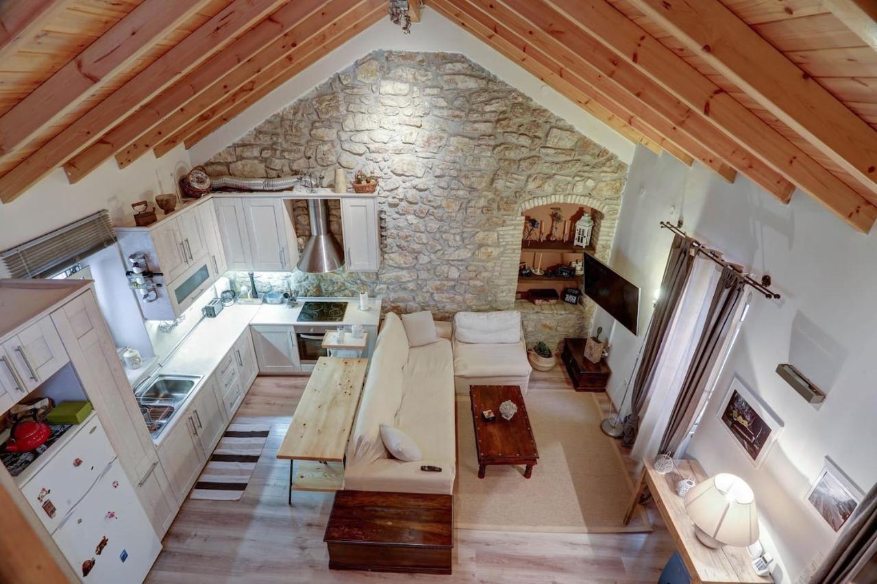 Luminous 2Bd Stone Apt In The Alleys Of Corfu Town 외부 사진