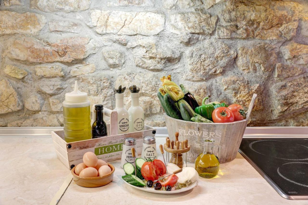 Luminous 2Bd Stone Apt In The Alleys Of Corfu Town 외부 사진